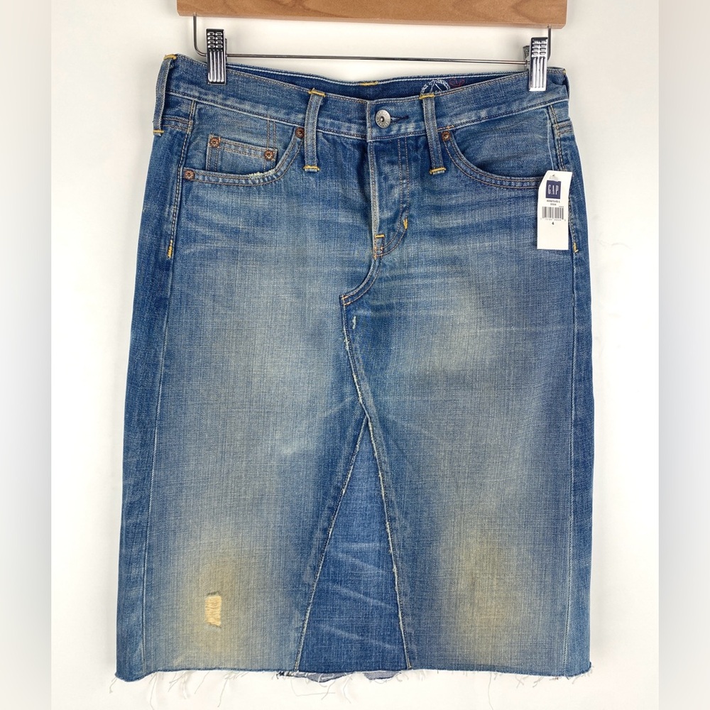 GAP 1969 Denim Skirt Distressed Sz 4